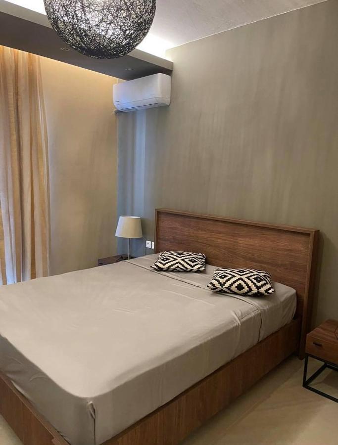 Delfini Beach Hotel & Suites アルハンゲロス エクステリア 写真