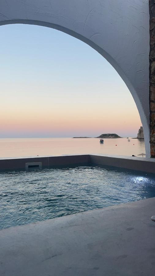 Delfini Beach Hotel & Suites アルハンゲロス エクステリア 写真